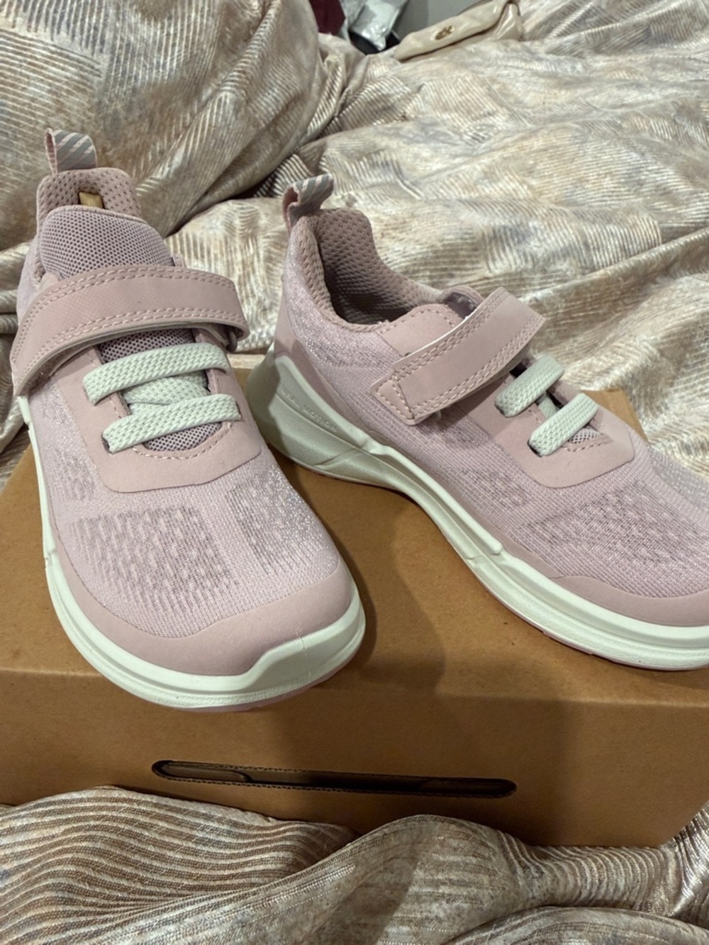 Ecco Biom 2.2 k Pink Kids' Sneakers with Hook-and-Loop Strap Fluidform Rare Find